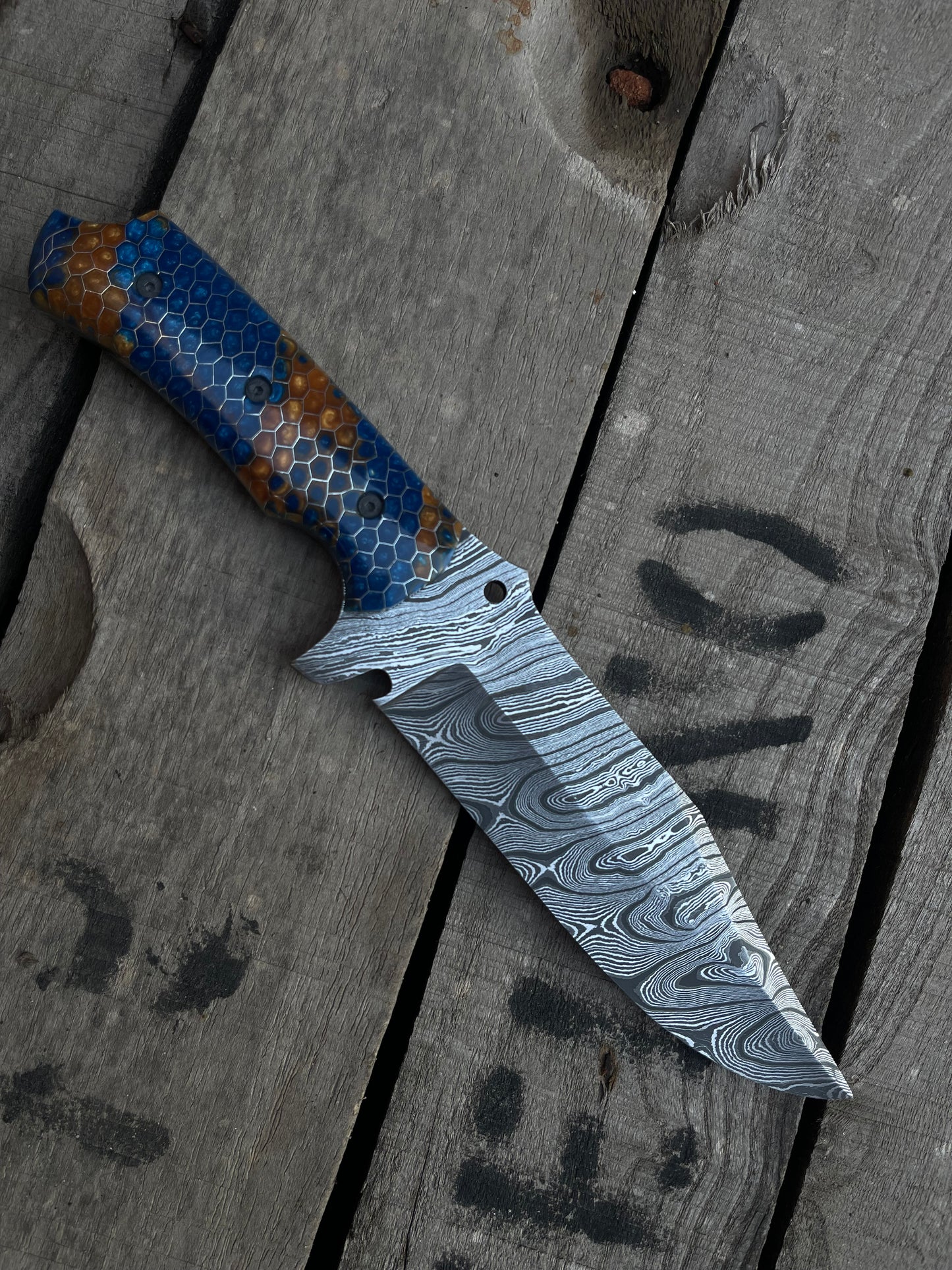 Damascus Handmade Skinner knife With Resin Handle